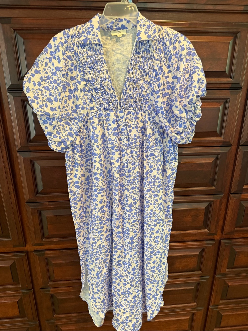 entro Blue and White Floral Midi Dress
